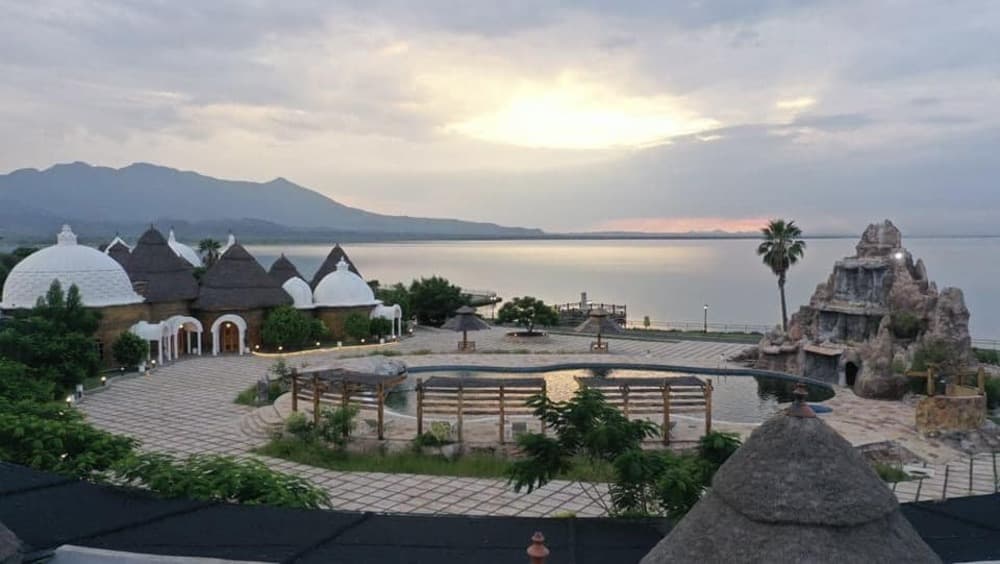 Discover the Beauty of Domestic Tours